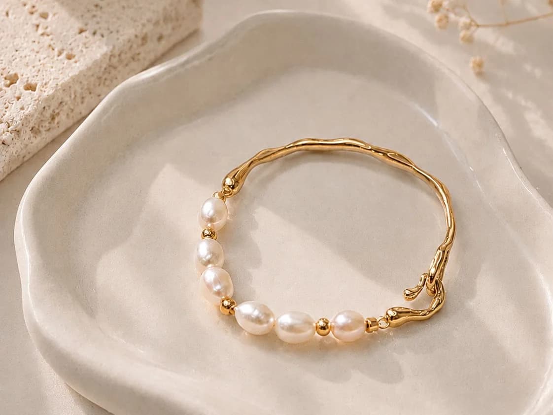 Bangle Pearl bracelet with a Matching Ring in Gold
