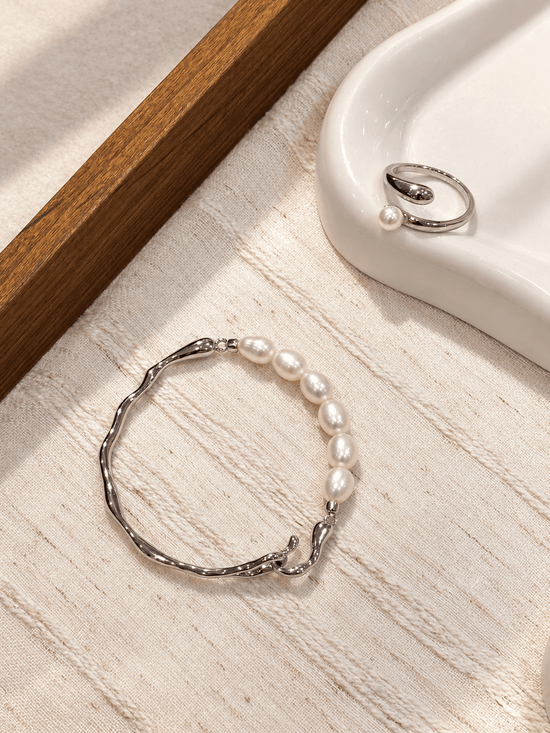 (Petite Version) Bangle Pearl Bracelet with a Matching Ring in White Gold Colour