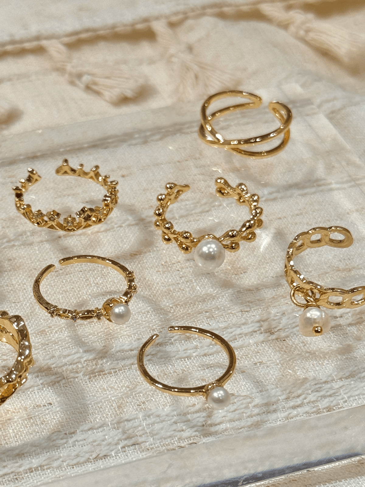 (Petite Version) Bangle Pearl Bracelet with a Matching Ring in Gold — 3