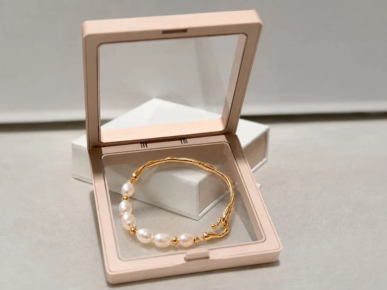 Bangle Pearl bracelet with a Matching Ring in Gold — 2